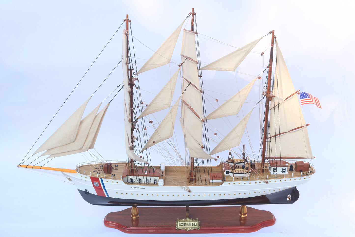 US COAST GUARD EAGLE / Schiffsmodell / handgefertigt / Compass Models