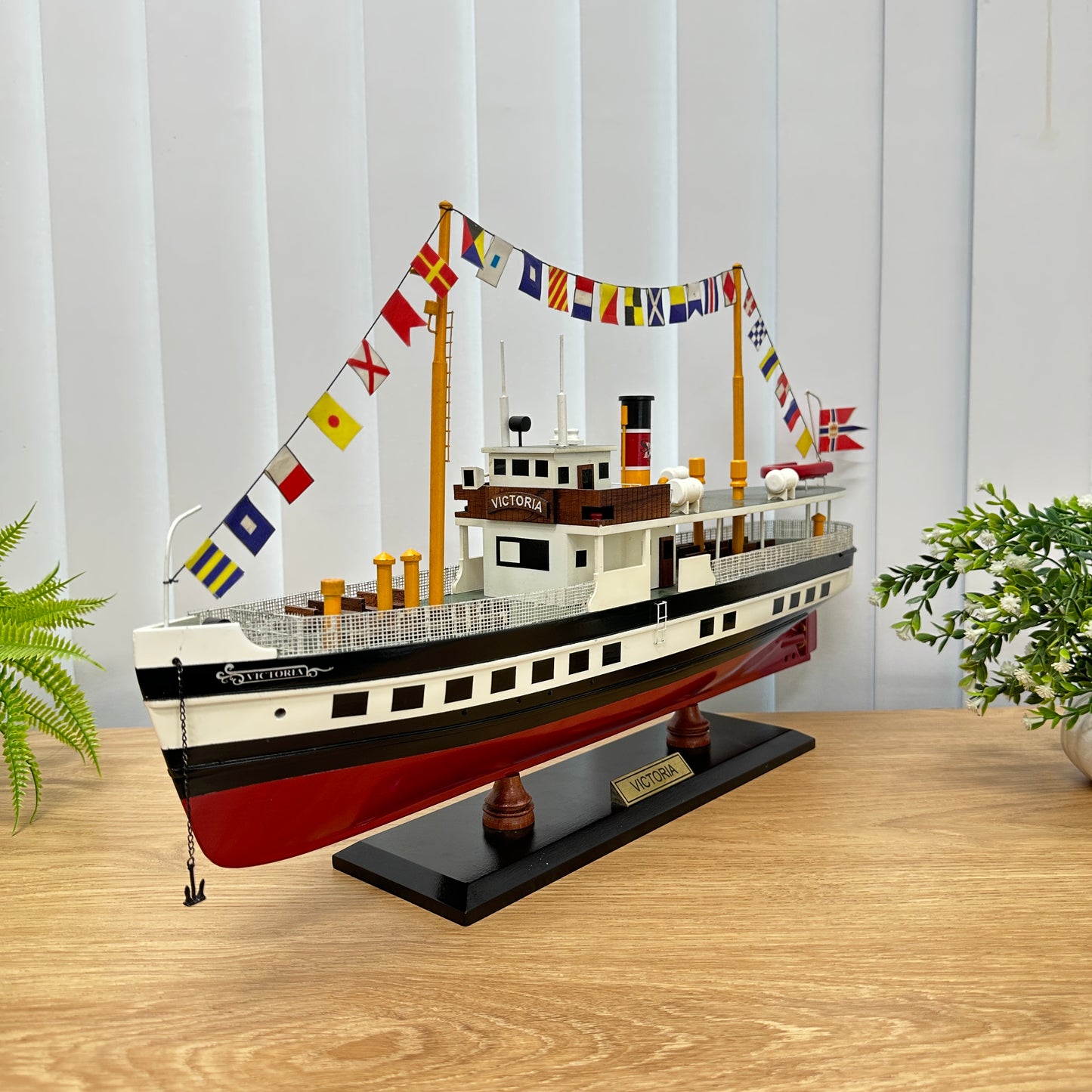 VICTORIA / ship model / handmade / Compass Models