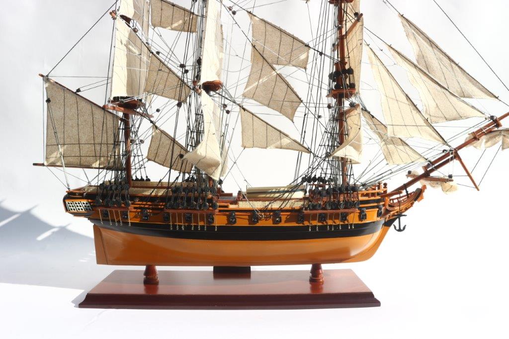 HMS ESSEX / ship model / handmade / Compass-Models