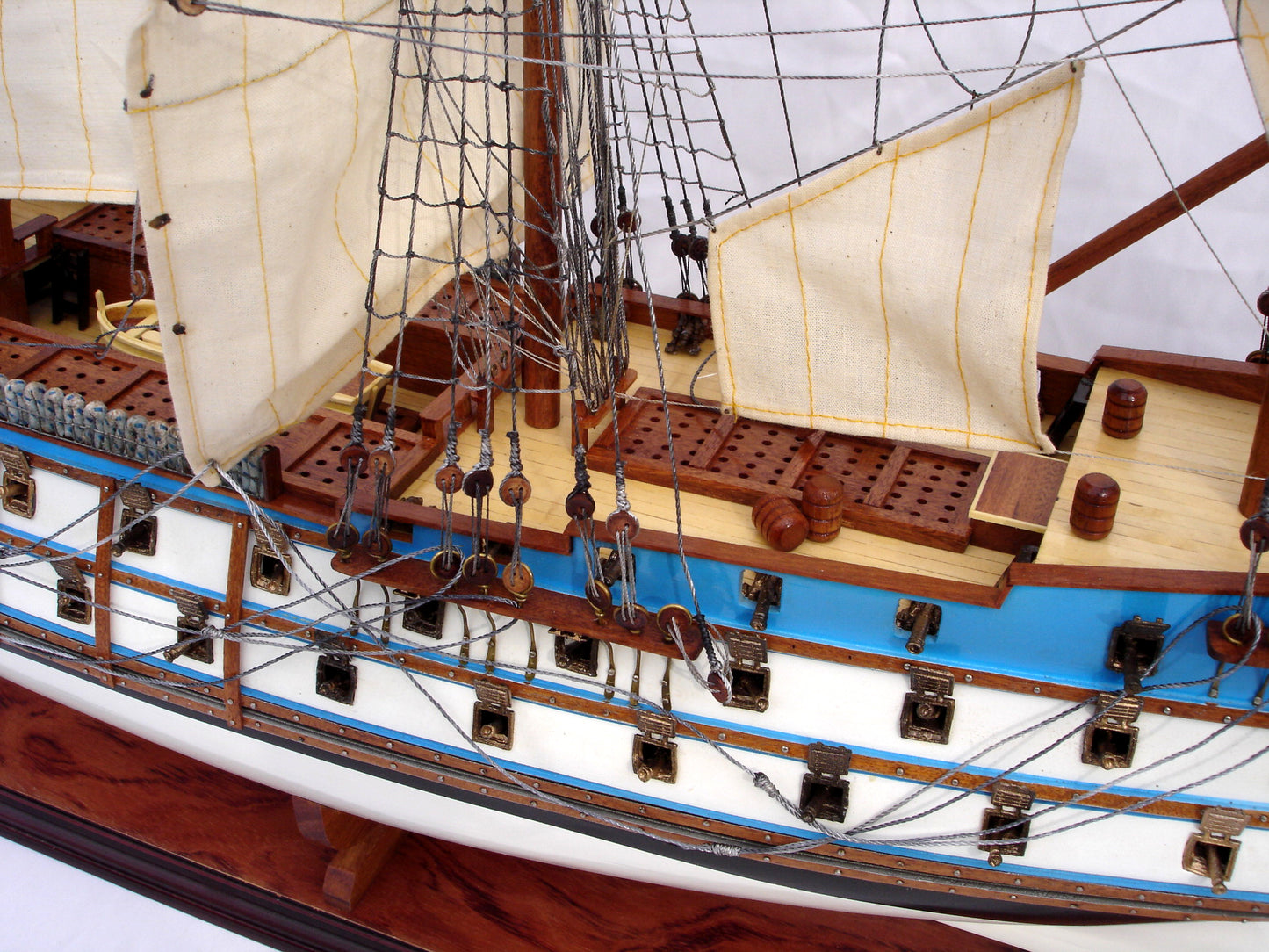 LE PROTECTEUR / ship model / handmade / Compass Models