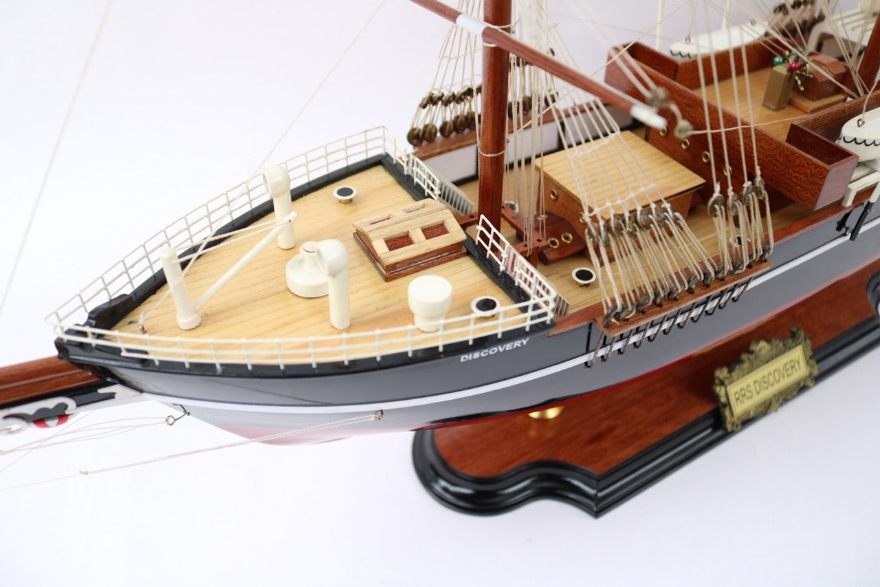 RRS DISCOVERY / ship model / handmade / Compass Models