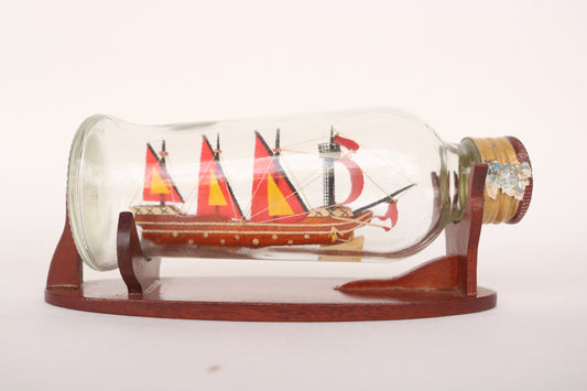 Don Papa /  bottle ship / handmade / Compass Models