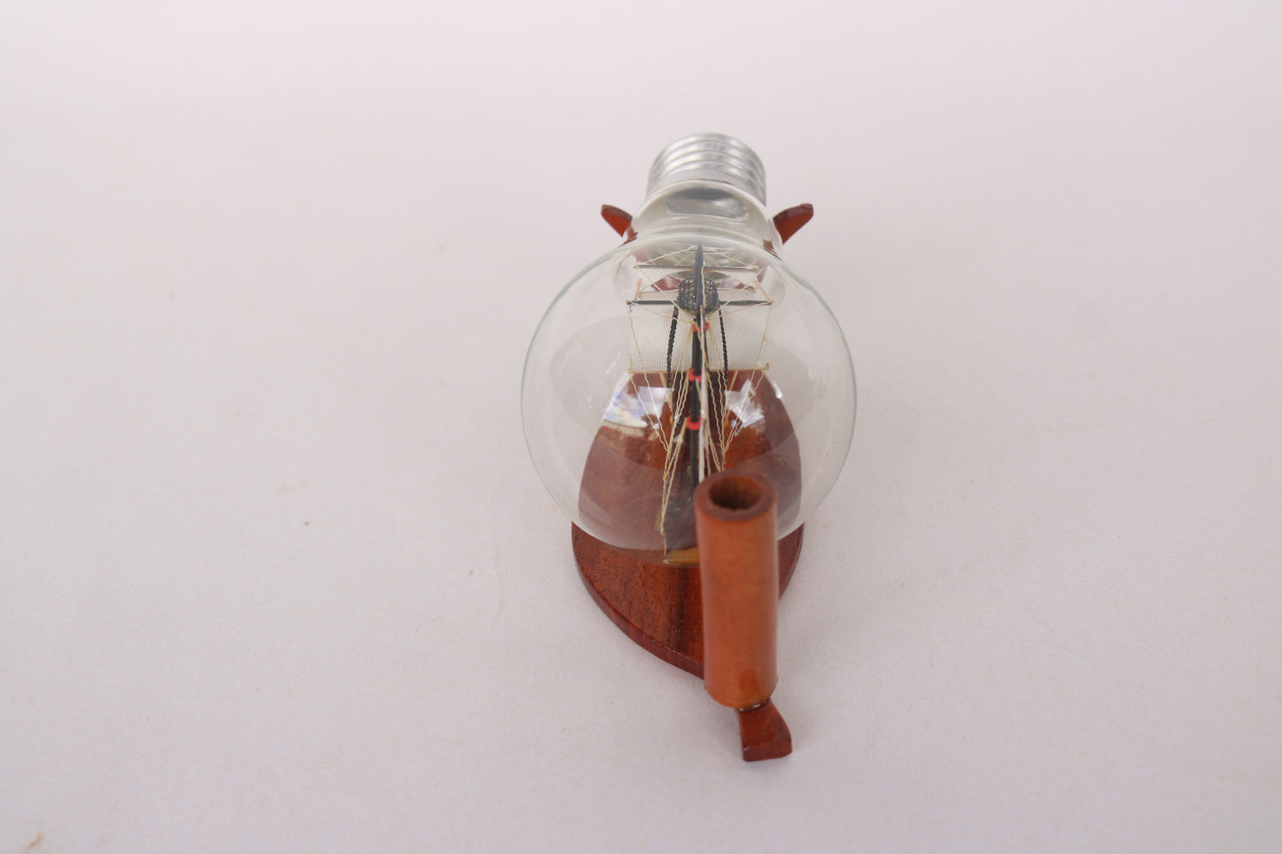 Light bulb / bottle ship / handmade / Compass Models