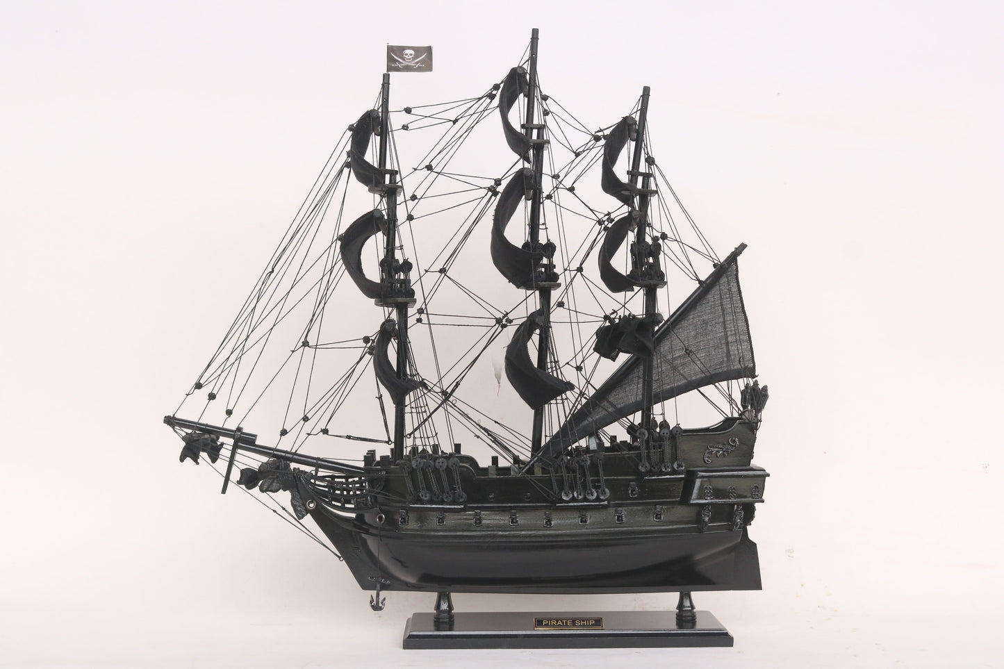 PIRATE BLACK1 / / ship model / handmade / Compass Models