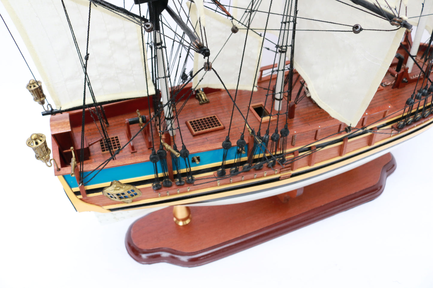 HMS BOUNTY / ship model / handmade / compass models