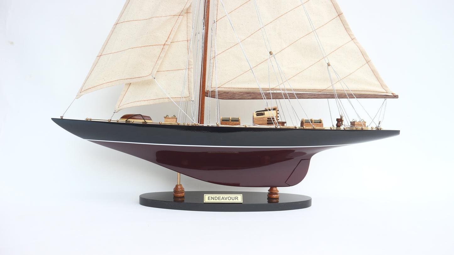 ENDEAVOUR / ship model / handmade / Compass-Models