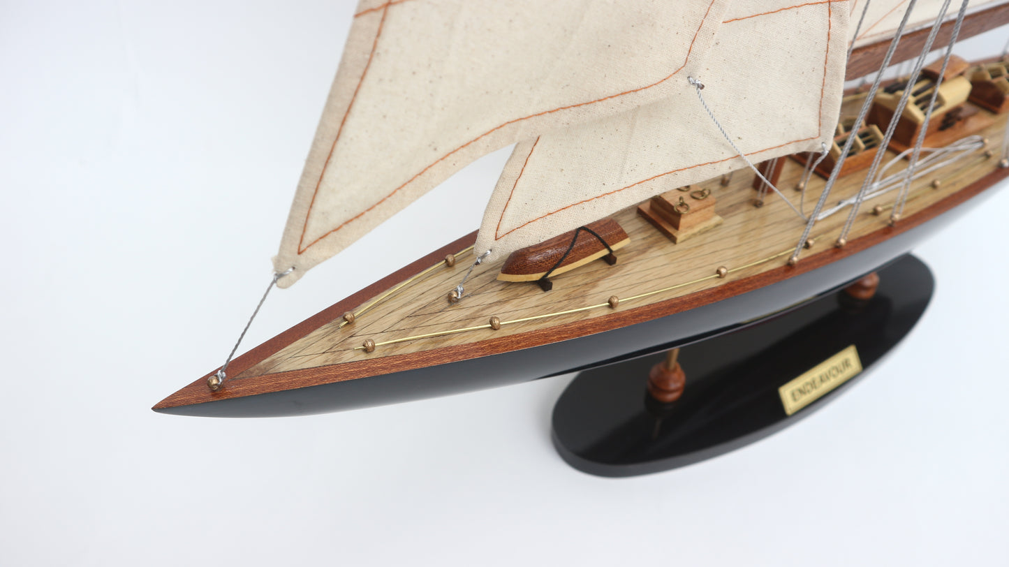 ENDEAVOUR / ship model / handmade / Compass-Models