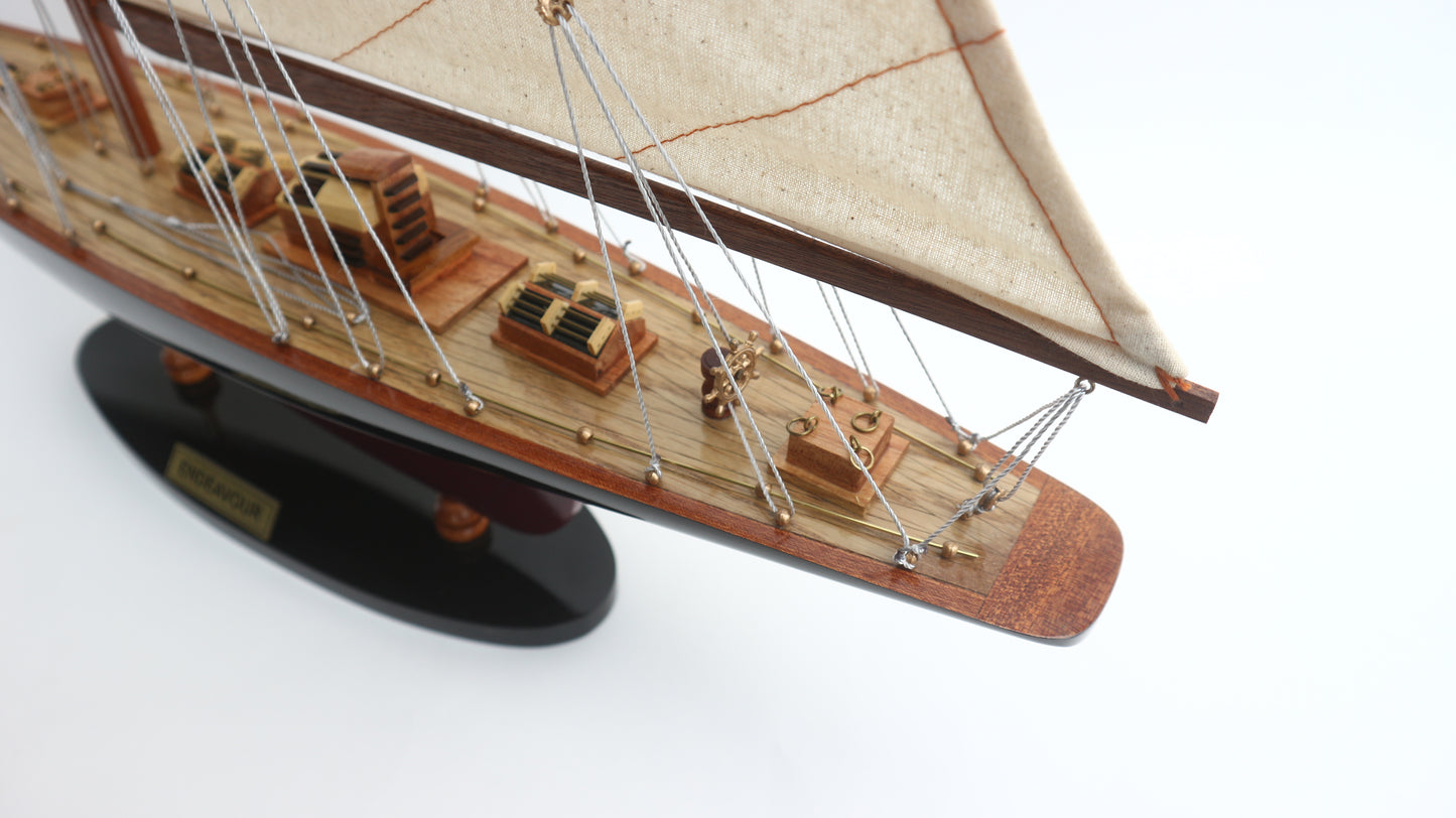 ENDEAVOUR / ship model / handmade / Compass-Models