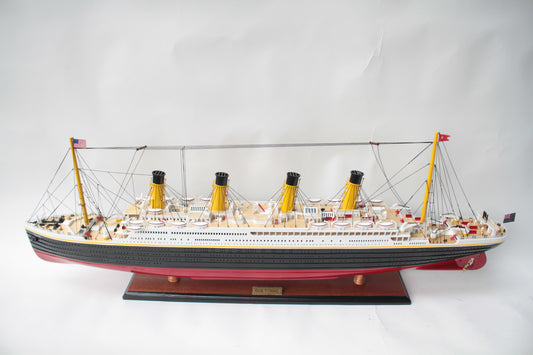 Titanic / ship model / handmade / Compass Models 