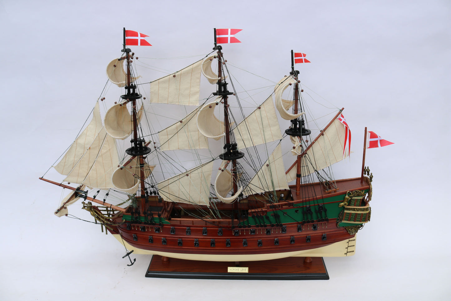 NORSKE LOVE / ship model / handmade / Compass Models