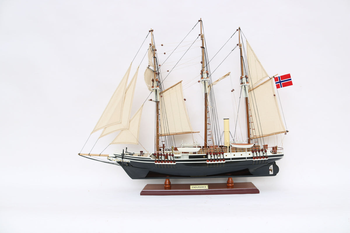 ENDURANCE detailed ship model handmade by Compass-Models – Compass Models