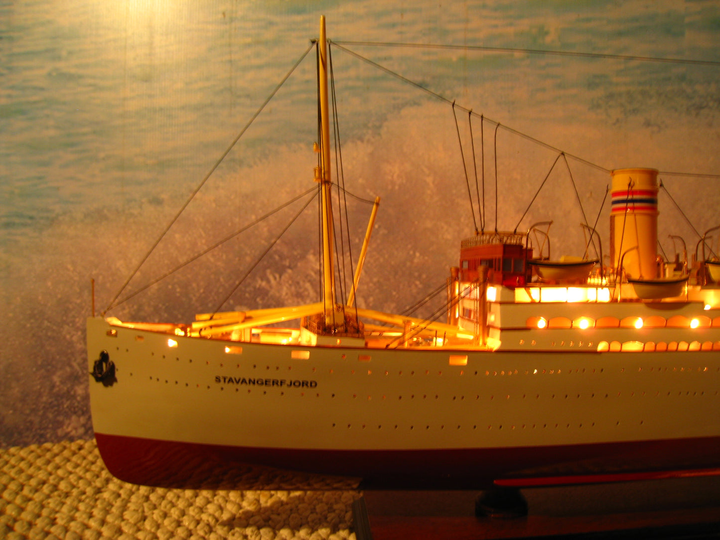 Stavangerfjord / Ship model / Illuminated / Handmade / Compass-Models