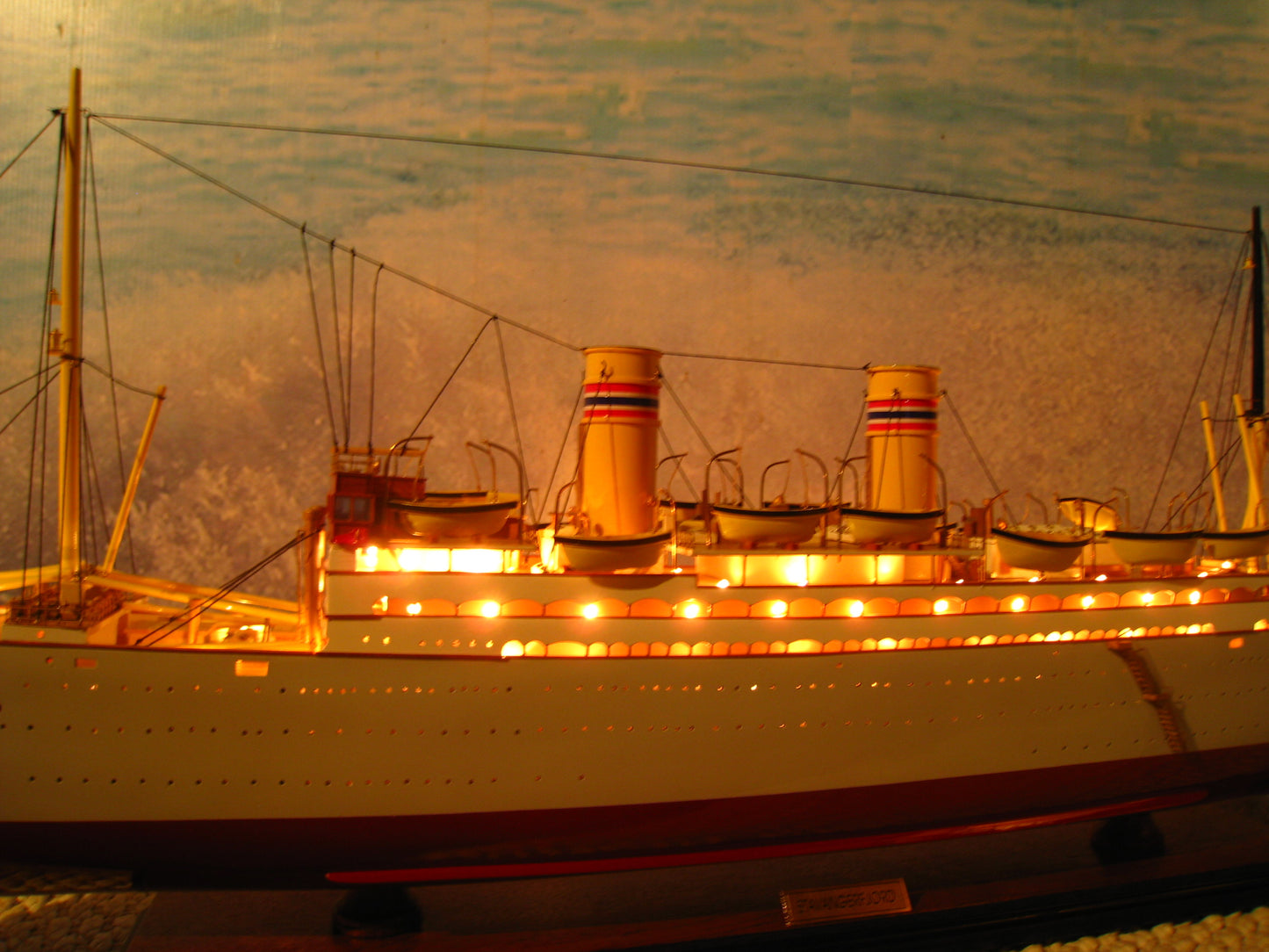 Stavangerfjord / Ship model / Illuminated / Handmade / Compass-Models