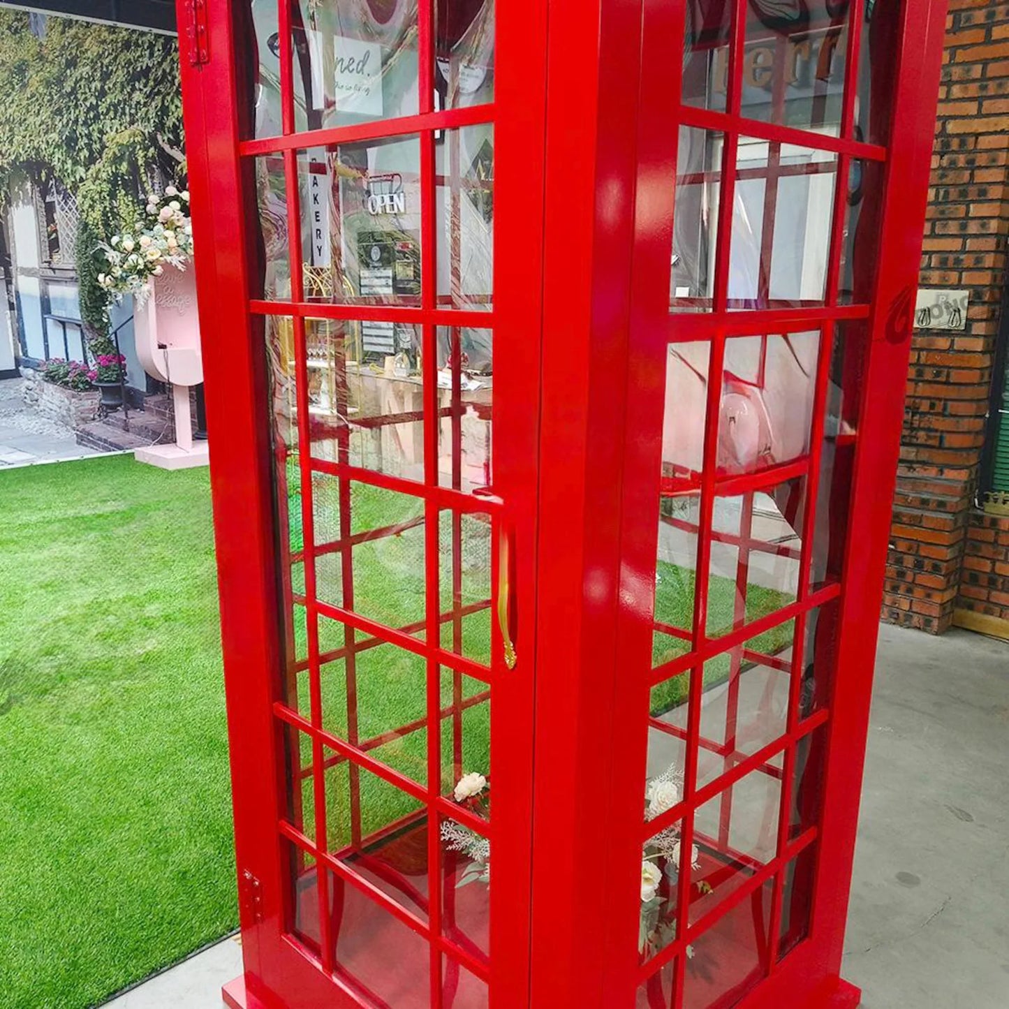 Telefonzelle / Englischer Stil / Hochzeitsdeko