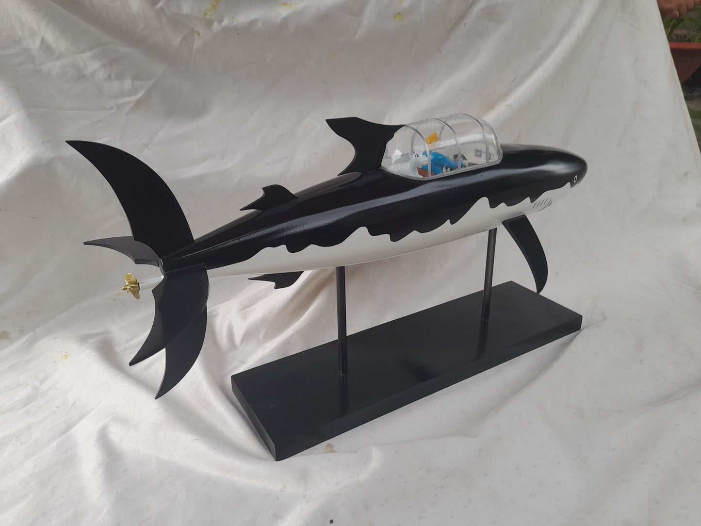 TINTIN SHARK / submarine model / handmade / Compass Models